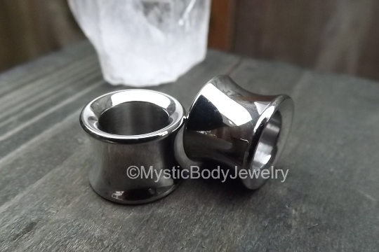 STAINLESS STEEL  DOUBLE FLARE FLESH TUNNELS 2 GAUGE 1 PAIR WE HAVE ALL SIZES